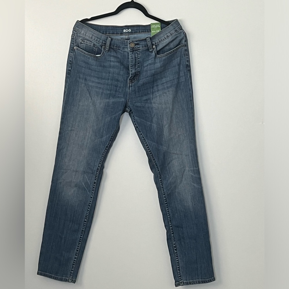 Urban Outfitters UO BDG High Rise Cigarette Ankle Jean NEW 32W 30L *RARE*